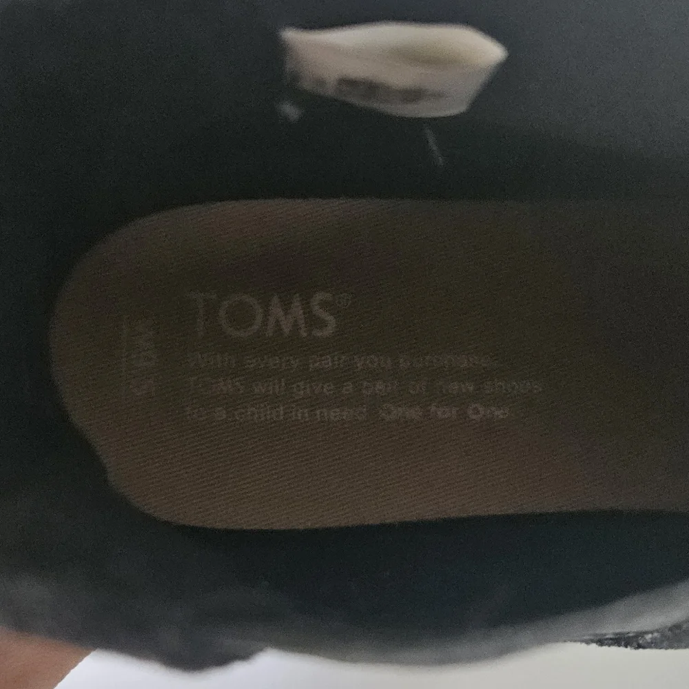 TOMS Ella Chelsea Black‎ Crushed Velvet Ankle Boots Size 9.5
